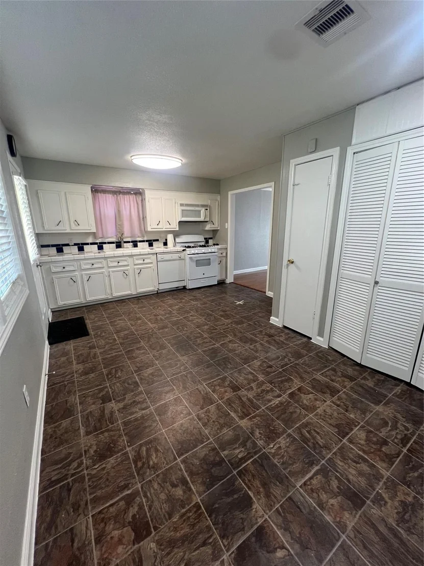 Photo of 1325 Northbrook Drive