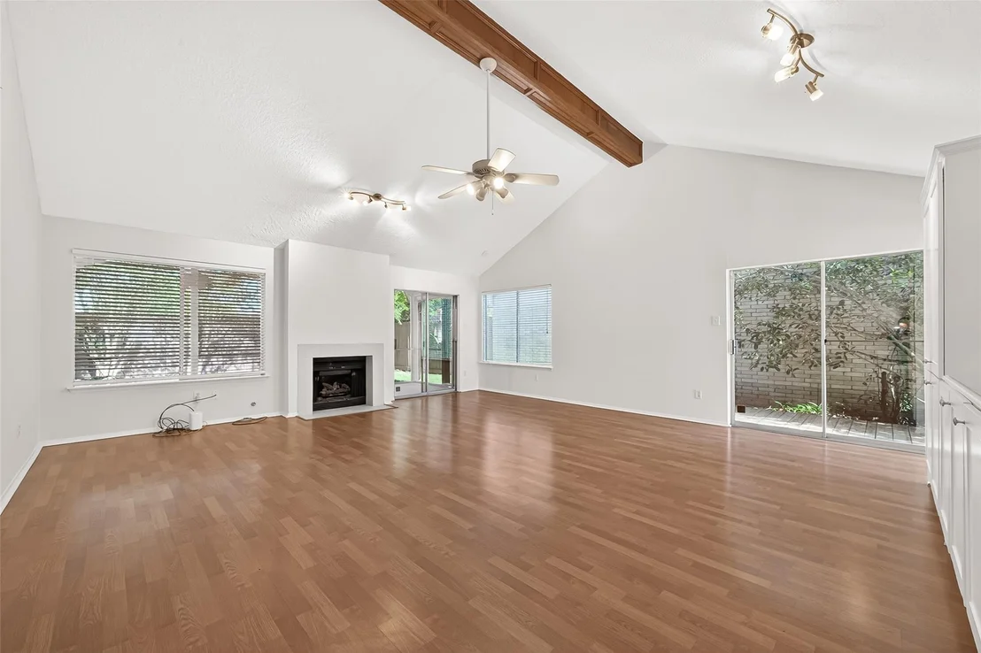 Photo of 3927 Heathersage Drive