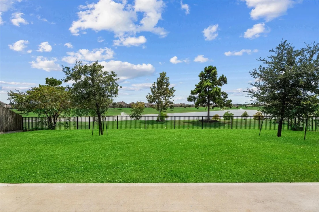 Photo of 7335 Laguna Lake Drive