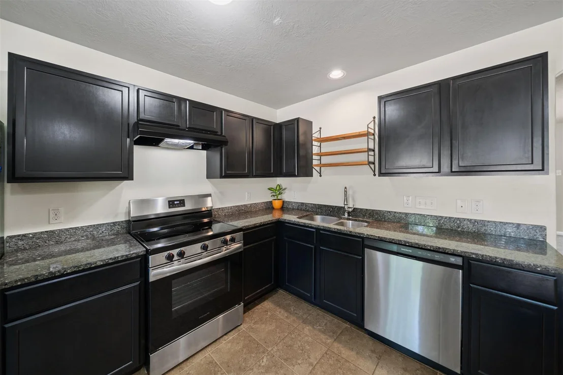 Photo of 260 Kellyn Court