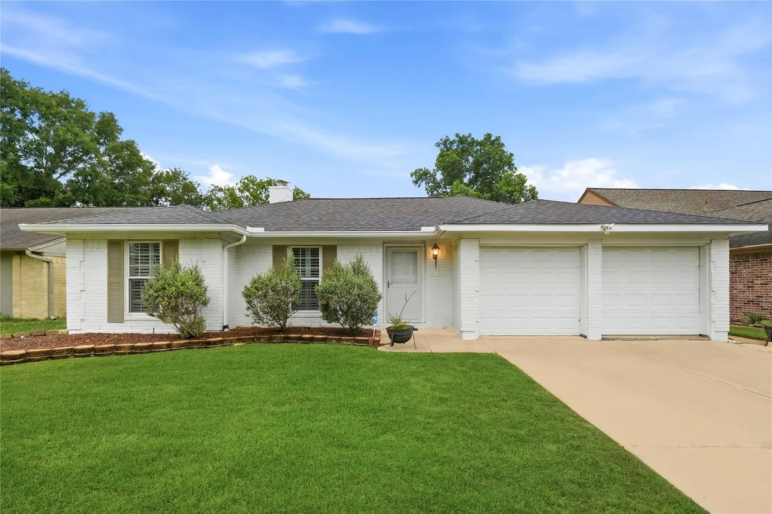 Photo of 15730 Echo Canyon Drive