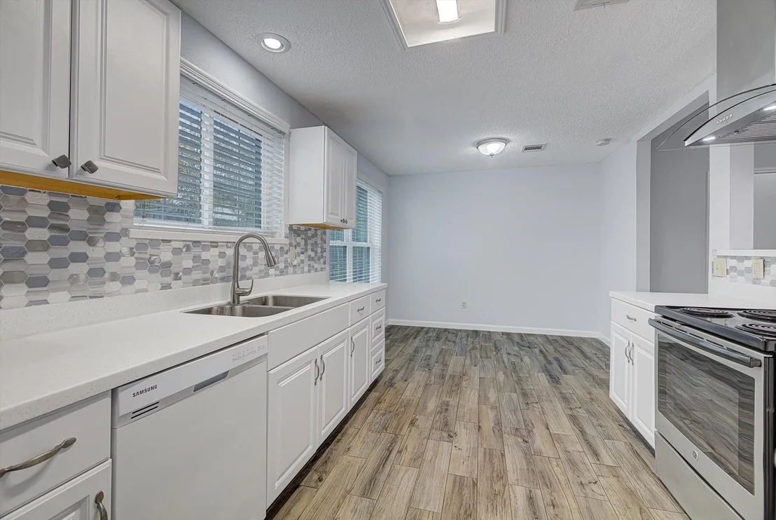 Photo of 17306 Huntersglen Circle