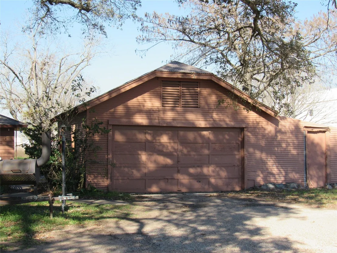 Photo of 2119 Woods Road