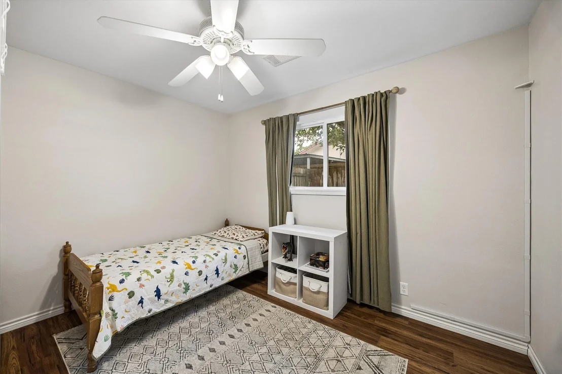 Photo of 1122 Sunny Drive
