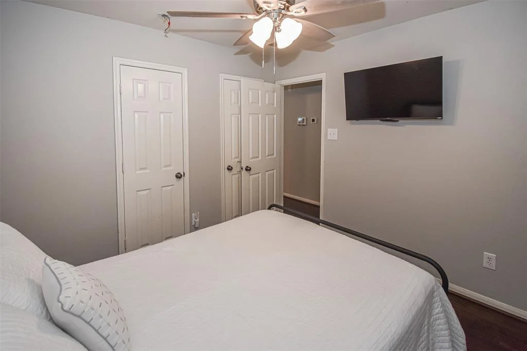 Photo of 21014 White Shore Lane