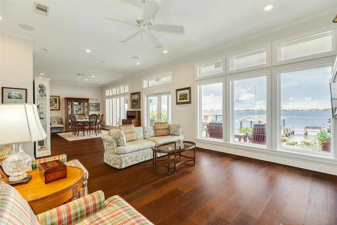 Photo of 7306 Offats Point Circle