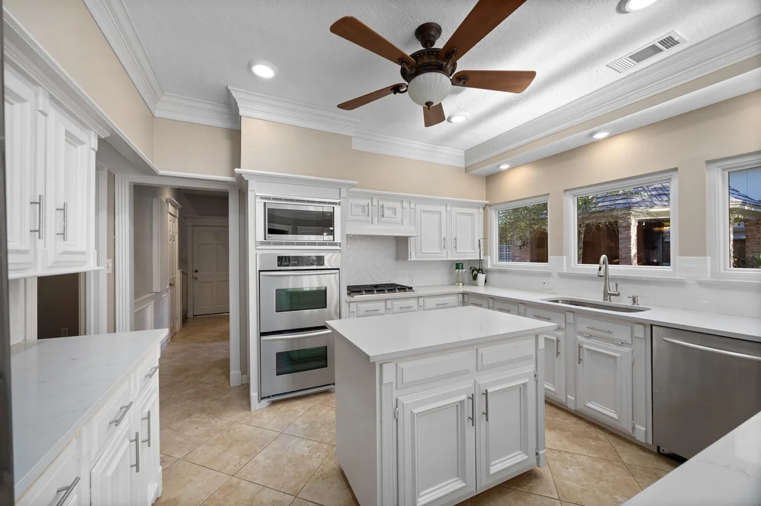 Photo of 8807 Chelmsford Lane