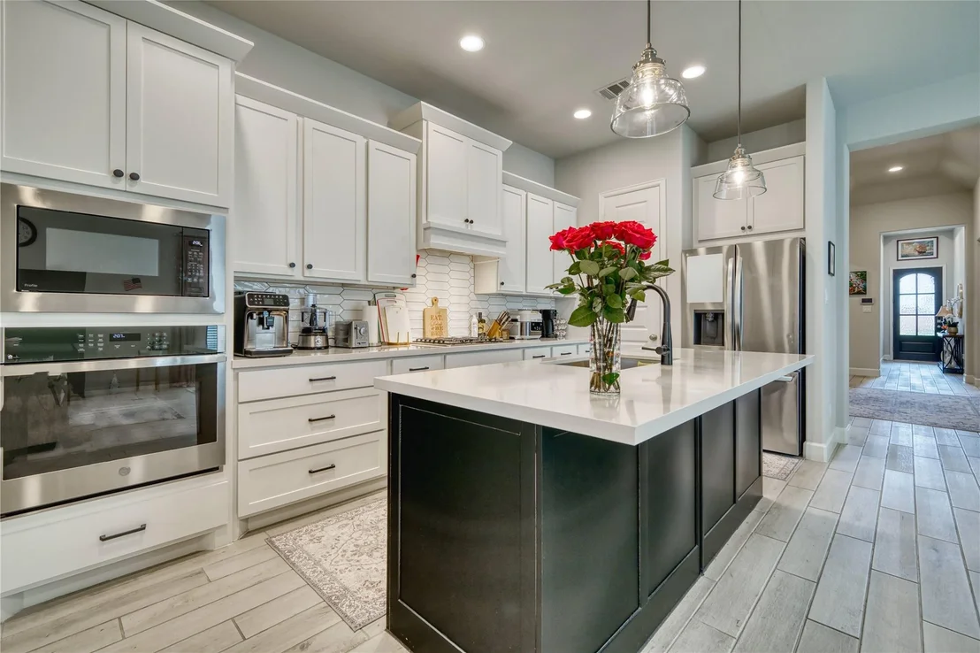 Photo of 8827 Harbor Pines Drive