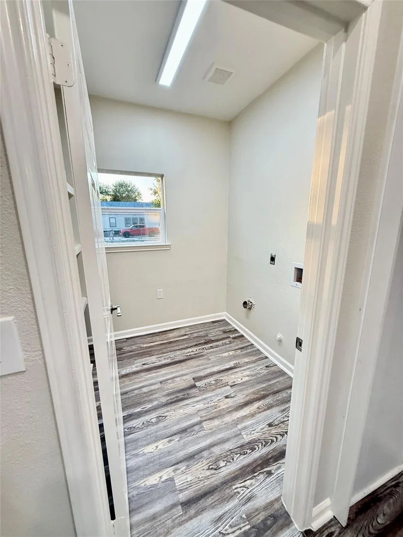 Photo of 1274 County Road 5035