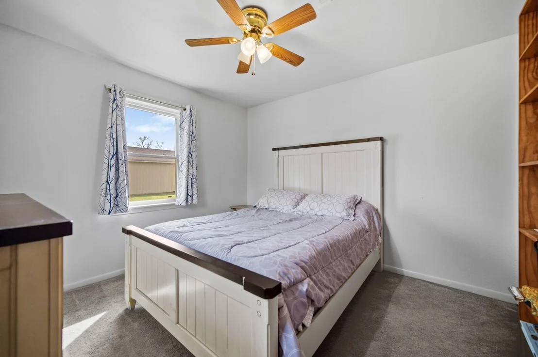Photo of 400 Dora Street