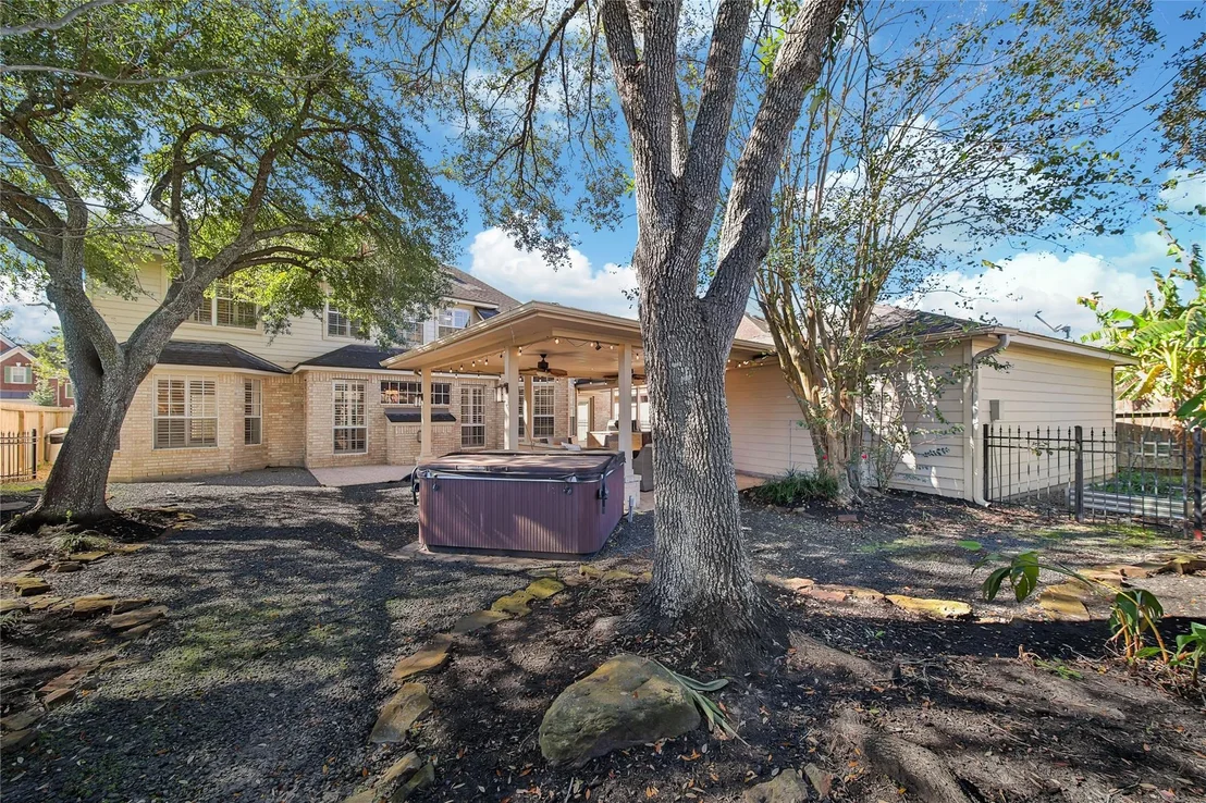 Photo of 15122 Windsdowne Lane