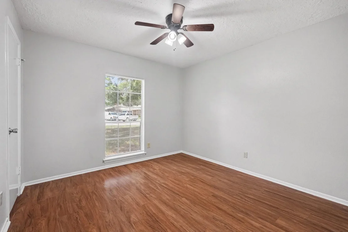 Photo of 9403 Kilrenny Drive