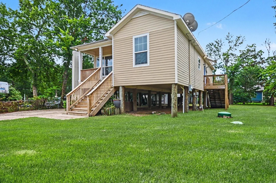 Photo of 5813 David Street
