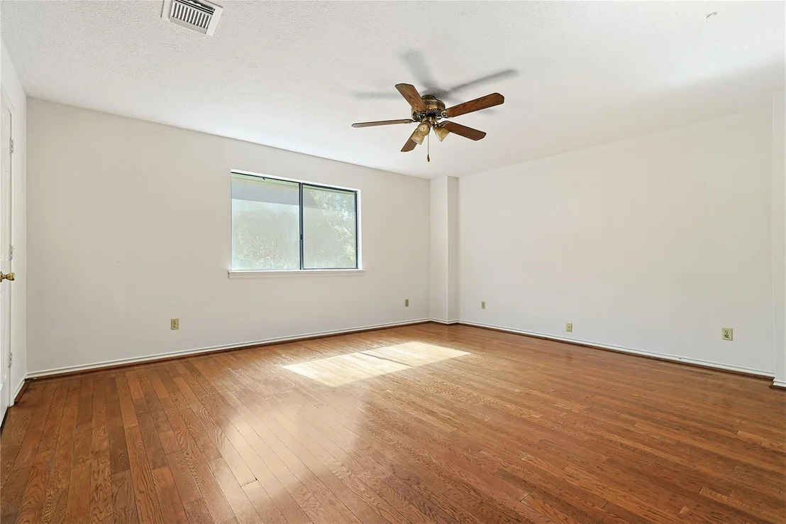 Photo of 7331 Athlone Drive