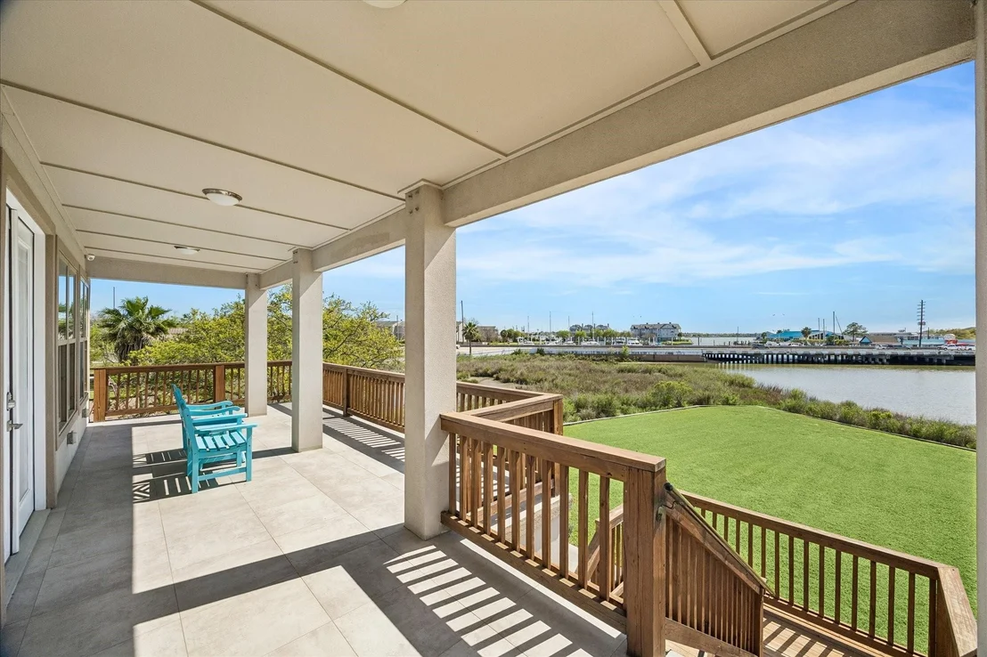 Photo of 2001 Oceanview Drive