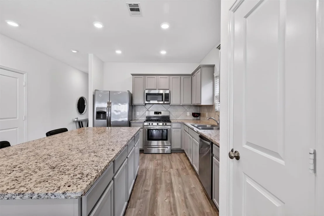 Photo of 4822 Chestnut Valley Lane