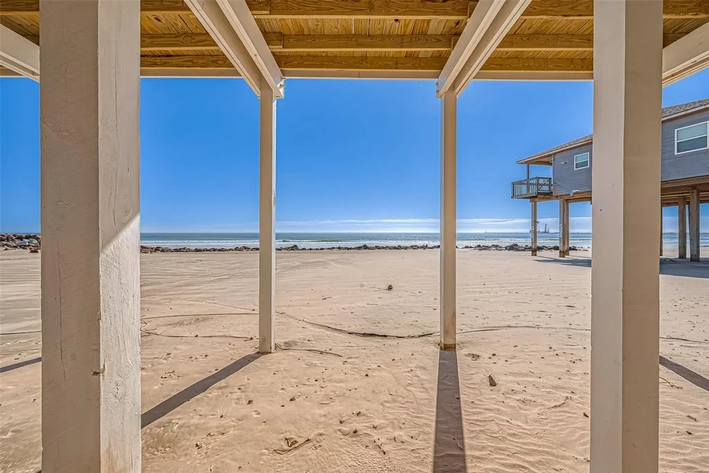 Photo of 1115 White Cap Drive