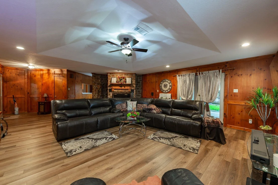 Photo of 330 N 4th Street
