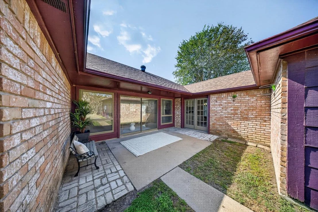 Photo of 9014 Arlington Forest Drive