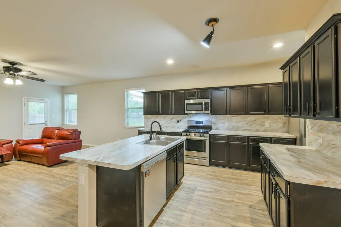 Photo of 6047 Purple Iris Street