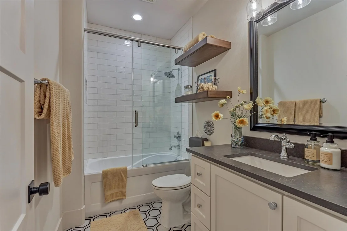Photo of 4443 Lily Bean Road