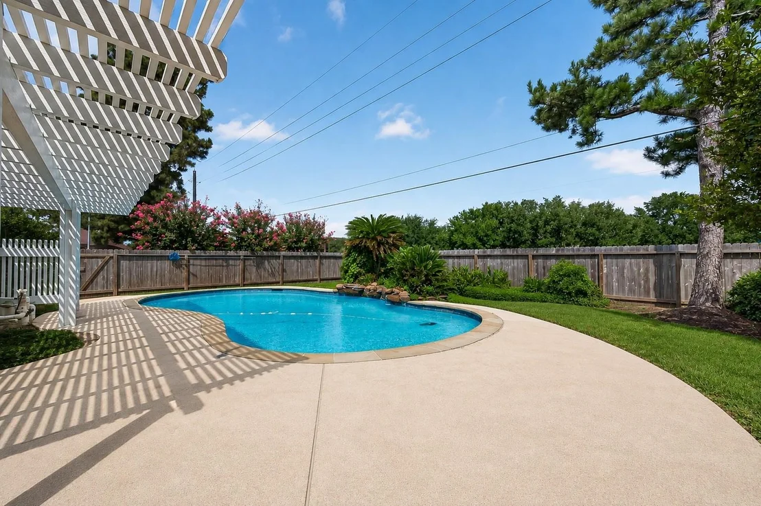 Photo of 15626 Winding Valley Drive