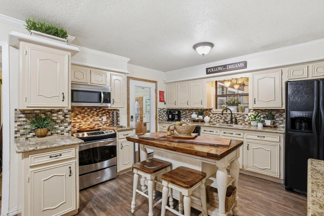 Photo of 511 Chateau Woods Parkway Drive