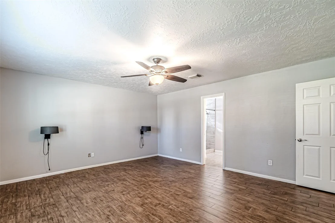 Photo of 8211 Riverglade Drive