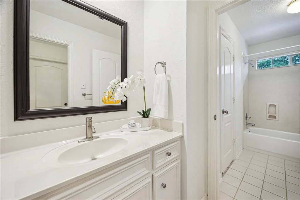 Photo of 1703 Windsor Park Drive