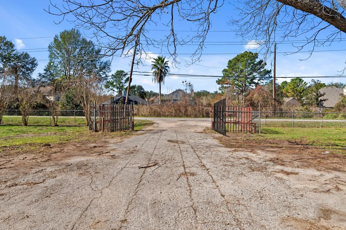 Photo of 8438 Windfern Road