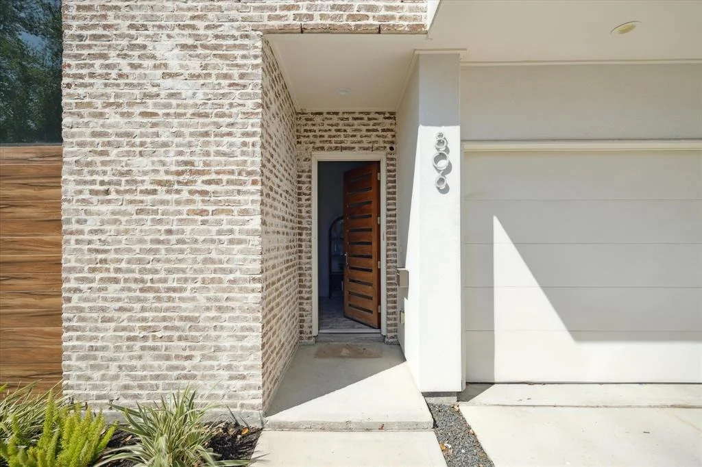 Photo of 806 Olive Street