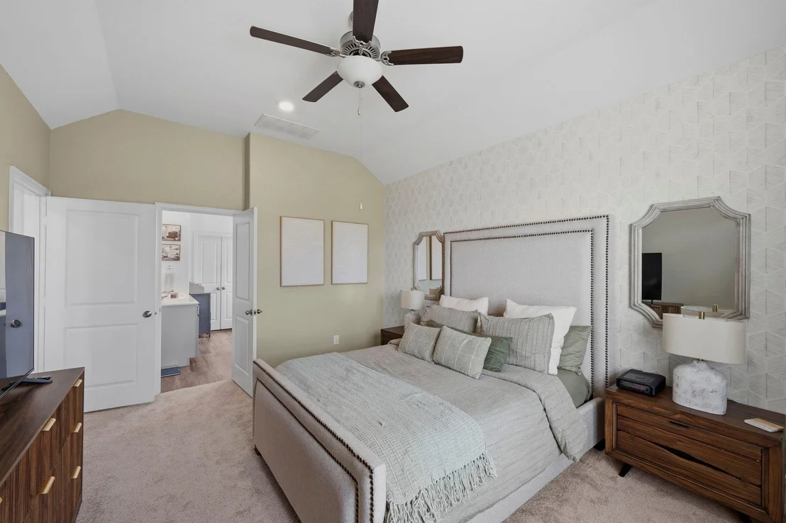 Photo of 5142 Dunstable Manor Lane