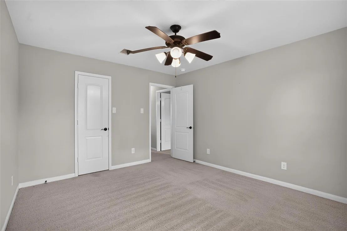 Photo of 7611 Dragon Pearls Lane