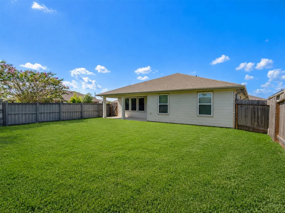 Photo of 818 Betsy Hill Drive