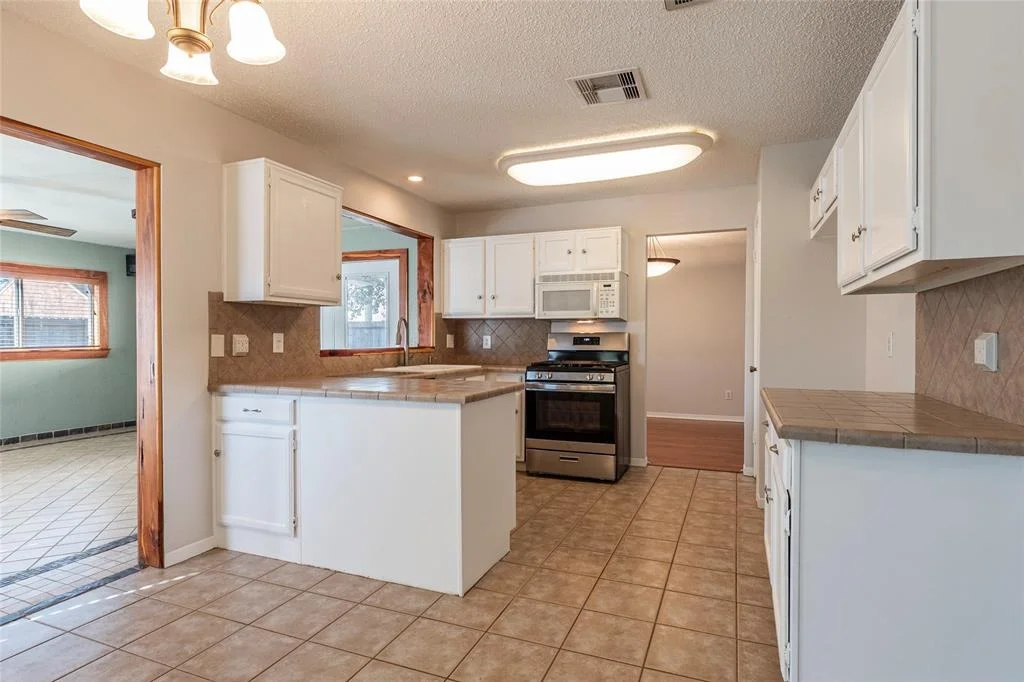 Photo of 2302 Parkview Drive