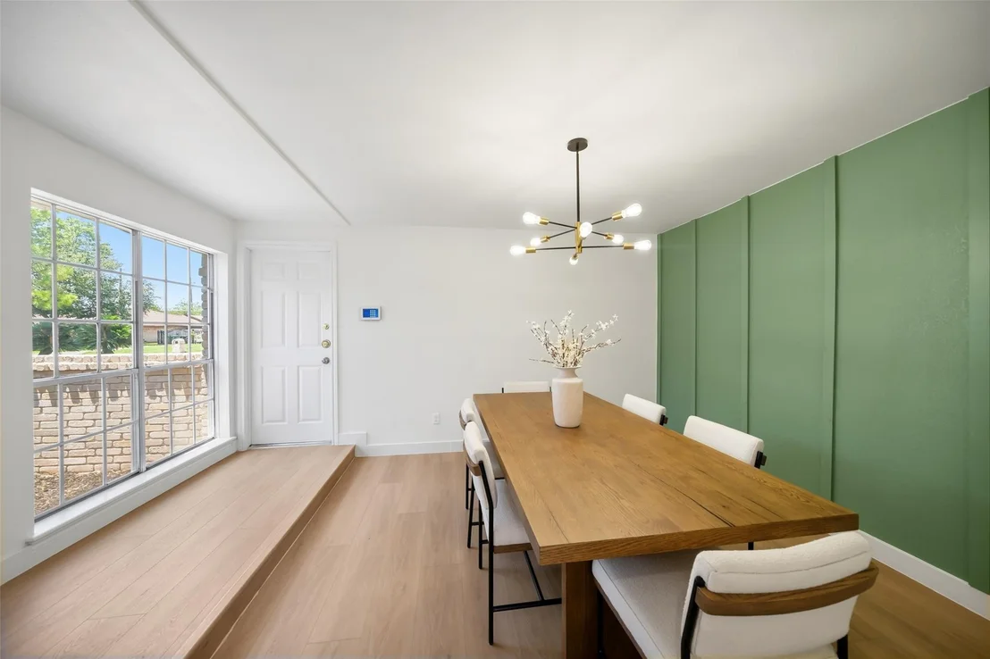 Photo of 5607 Arncliffe Drive