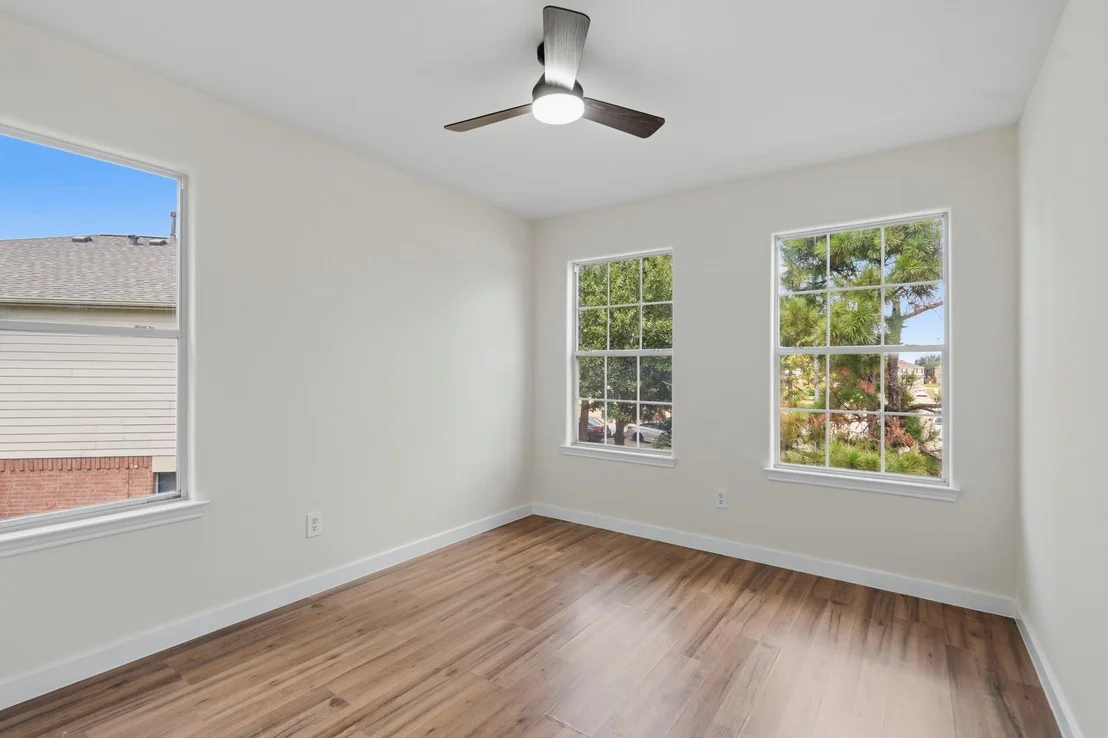 Photo of 2506 Knoll Shadows Lane