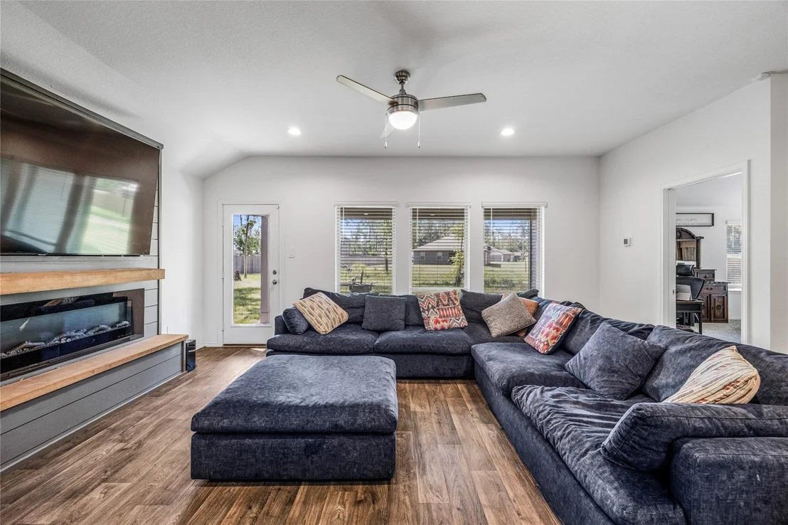 Photo of 2906 Roman Forest Boulevard