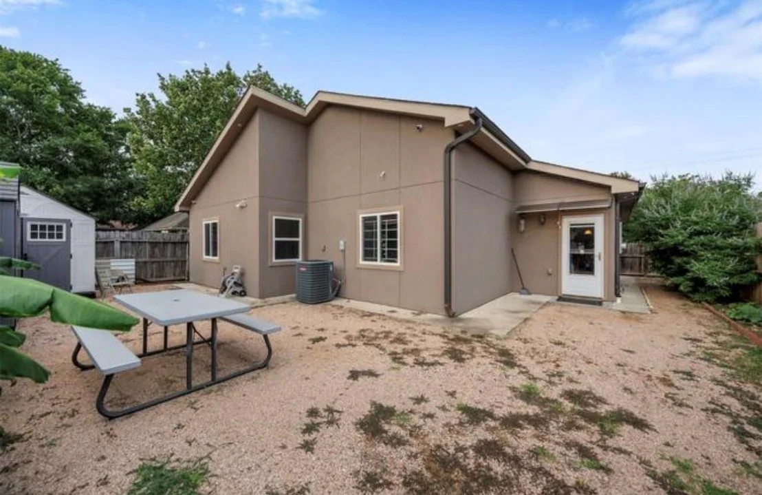 Photo of 2526 Perez Road