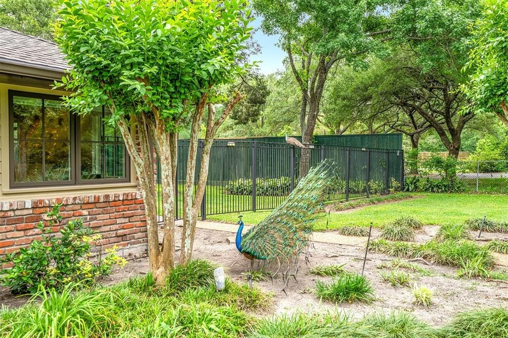 Photo of 12 E Rivercrest Drive