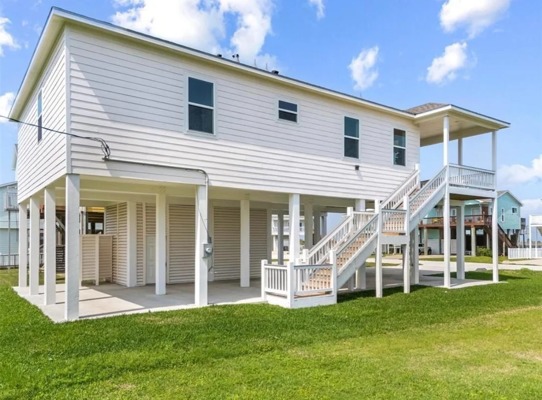 Photo of 23107 Miramar Circle