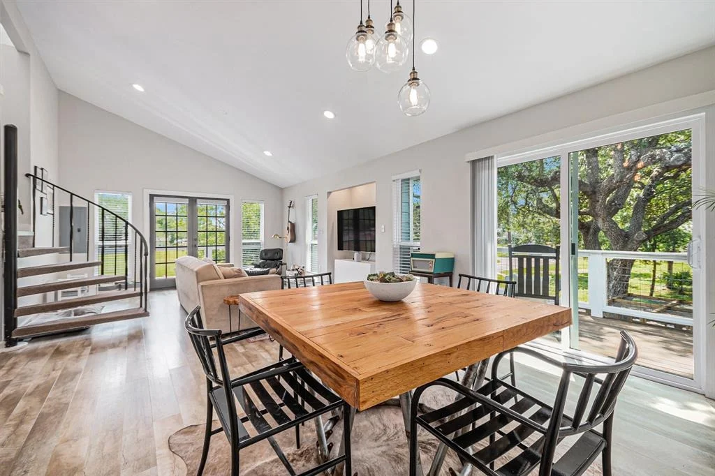 Photo of 817 Bryan Avenue