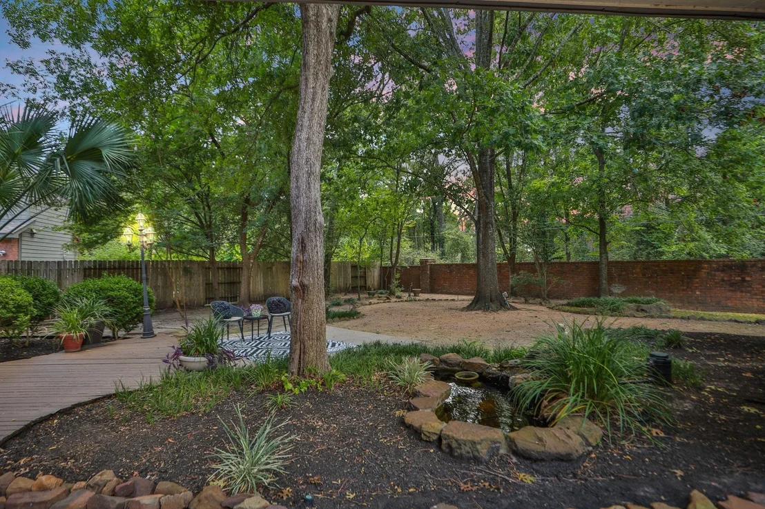 Photo of 427 W North Hill Drive