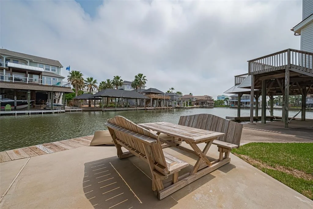 Photo of 210 Sampan Drive