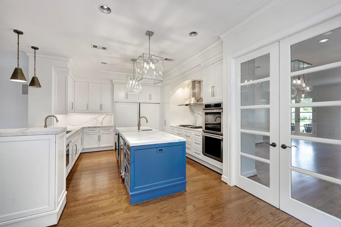 Photo of 4248 Sunset Boulevard