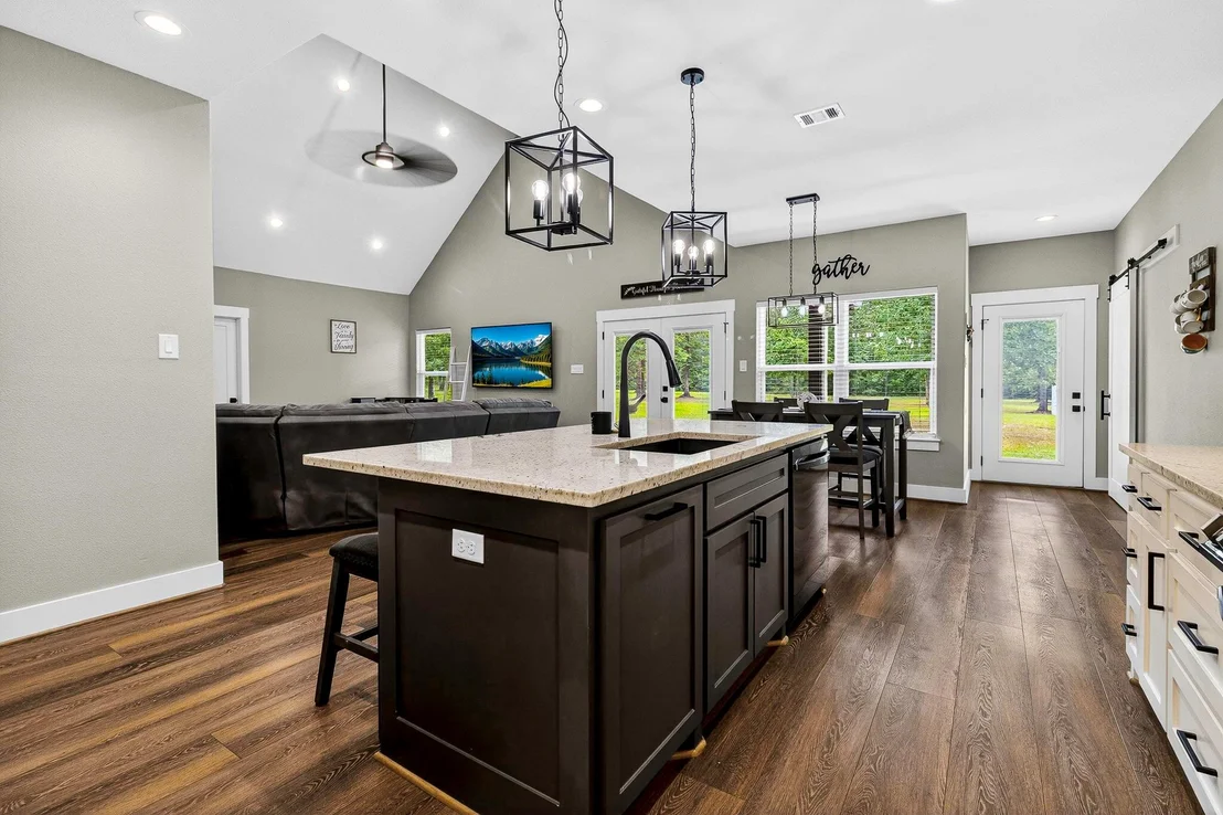 Photo of 950 Brushy Creek Drive