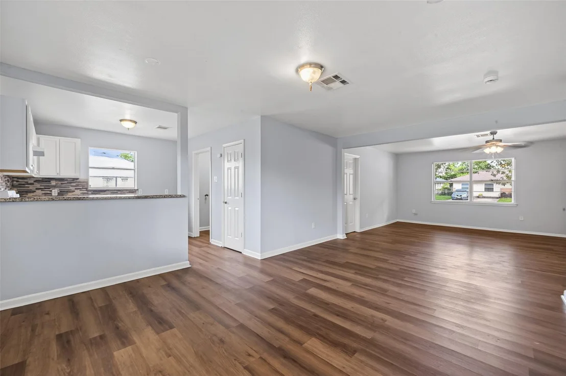 Photo of 3918 Tavenor Lane