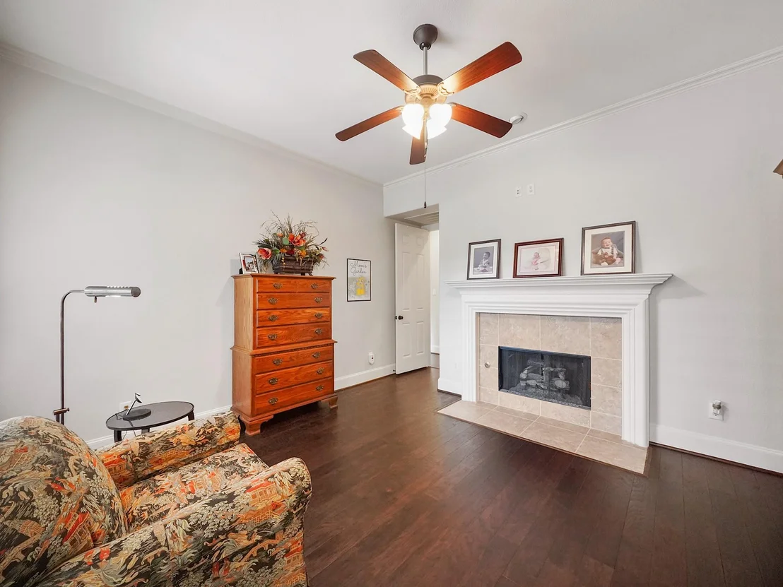 Photo of 6015 Madrone Mdw Drive