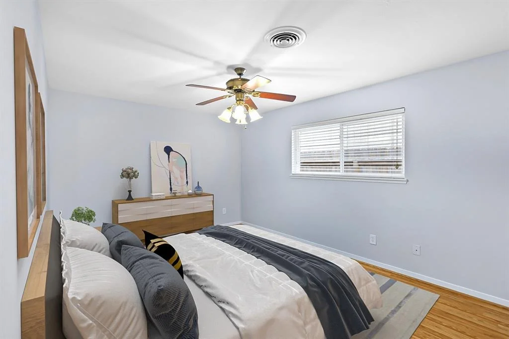 Photo of 5419 Saxon Drive