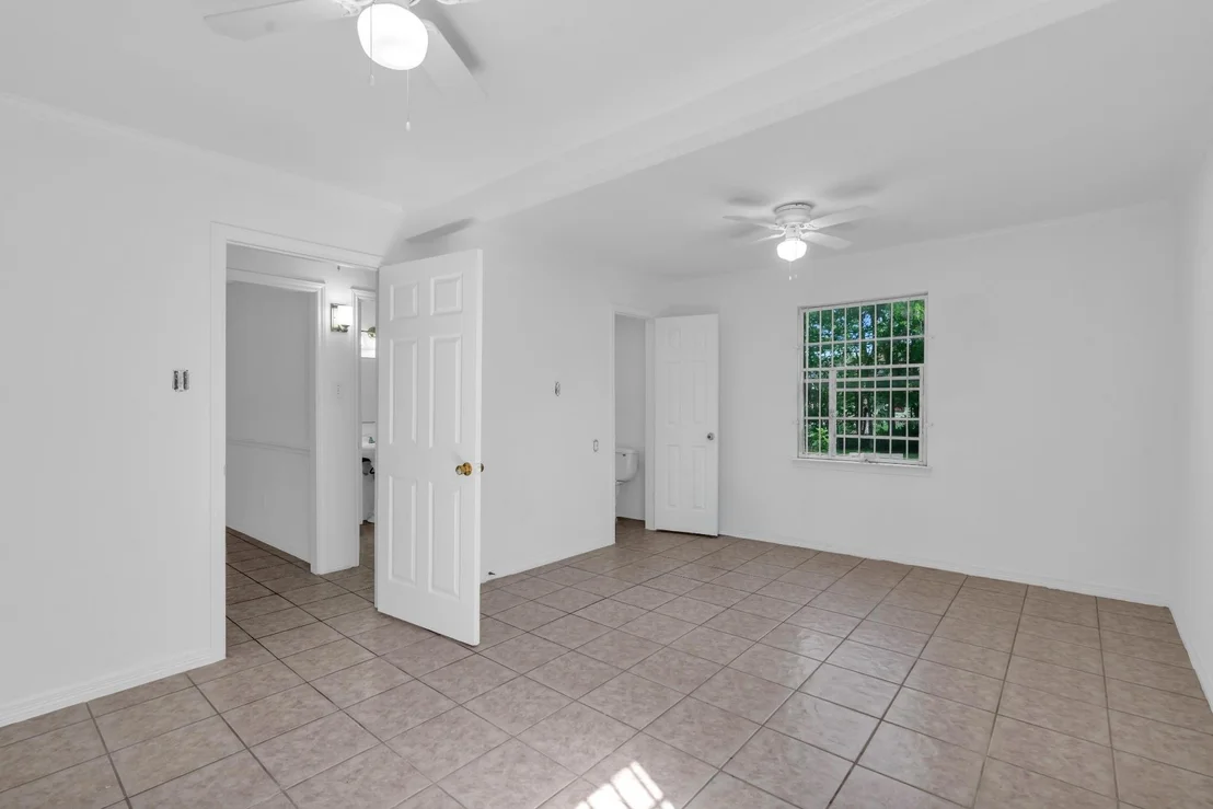 Photo of 3922 Simsbrook Drive